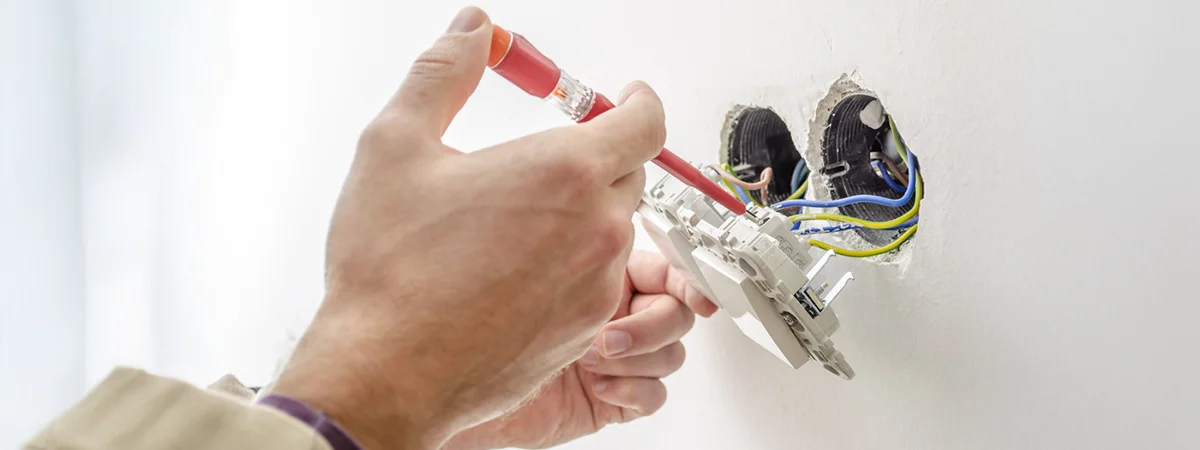 Prise électrique défectueuse : causes, vérifications et solutions